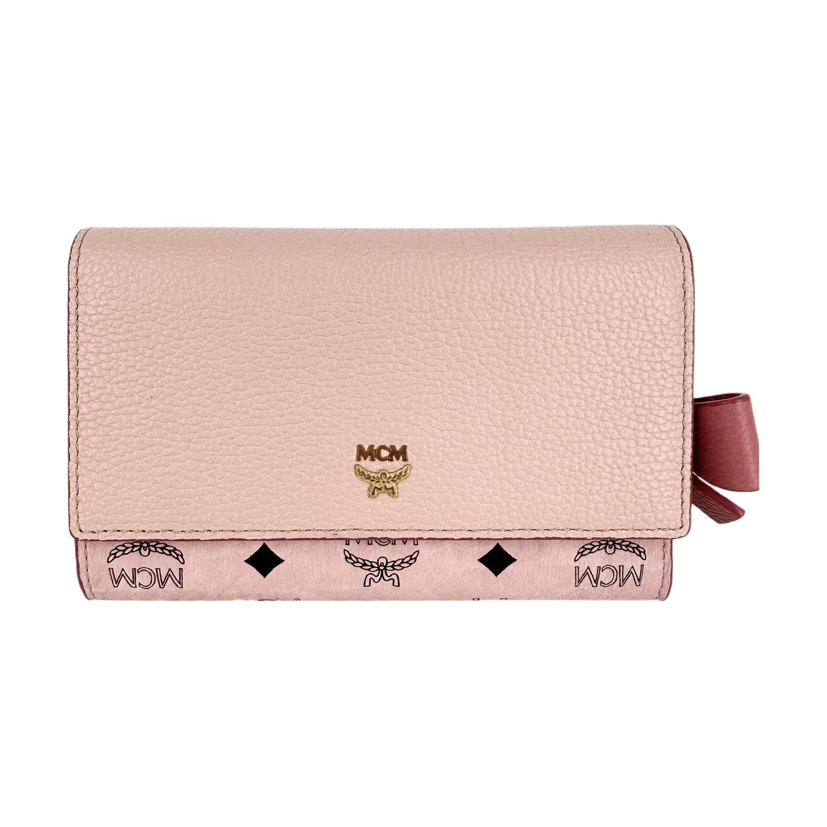 MCM Logo Print Bow Decoration Three-Fold Magnetic Closure Short PVC Wallet Small Women wallets Pink MYM8SLL97PV001 Basic Set BagDust Bag 25060₽
