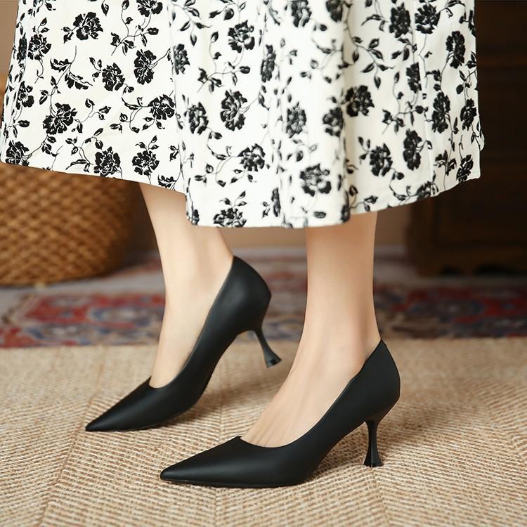 3351-18 French Solid Color Thin Heel Pointed High Heels Women's 2025 Professional Simple and Comfortable Work Shoes Single Shoes Women