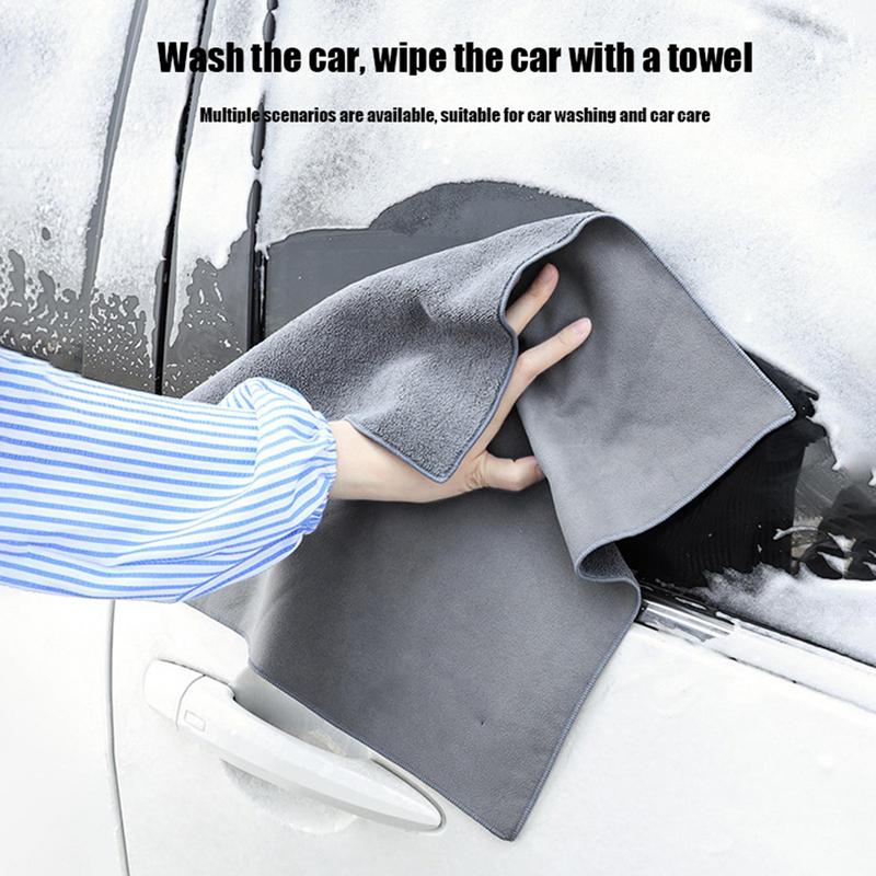 Trockentücher für Autos. Hochsaugfähiges Reinigungstuch für die Fahrzeugwäsche. Sanftes Polieren und maximale Saugfähigkeit. Trockentücher