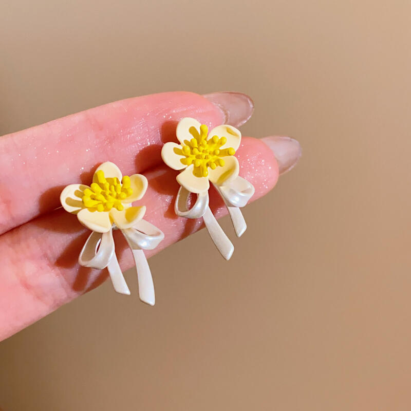 Sweet Cute Yellow Flower Bow Knot Drop Earrings for Women Girl 2026 Vacation Style Fresh Petal Stud Earrings Jewelry Accessories