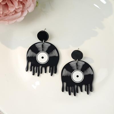 Fashionable Aztec Bullhead Earrings - Stand Out with This Creative Ear Accessory