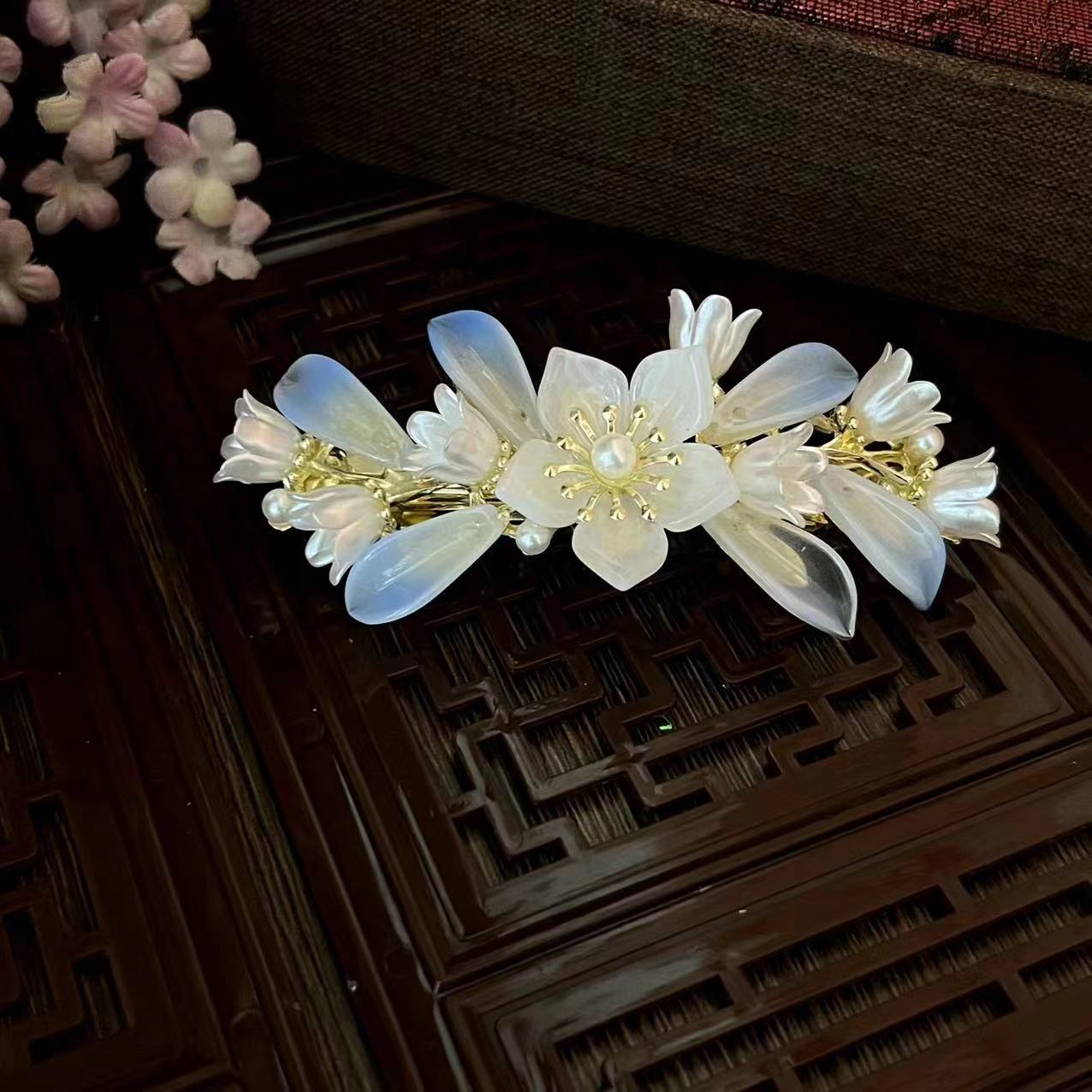 

Корейская версия заколки для волос Linglan Flower Pearl Spring в винтажном стиле, полузажим, горизонтальный зажим, элегантная женская модная заколка для волос