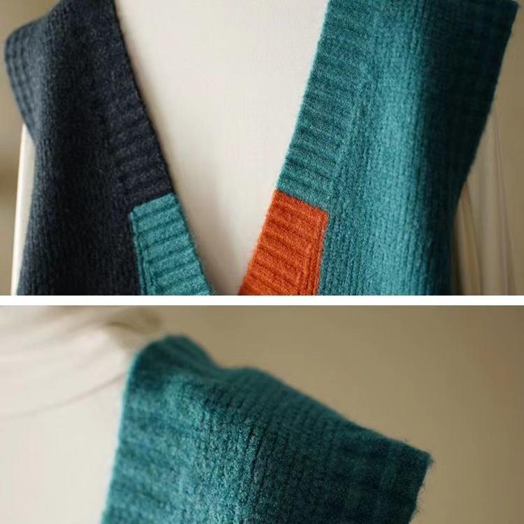 Women's Spring Autumn V-neck Knitted Vest Sleeveless Sweater  Lapel Printed Cardigan Sweater Vest