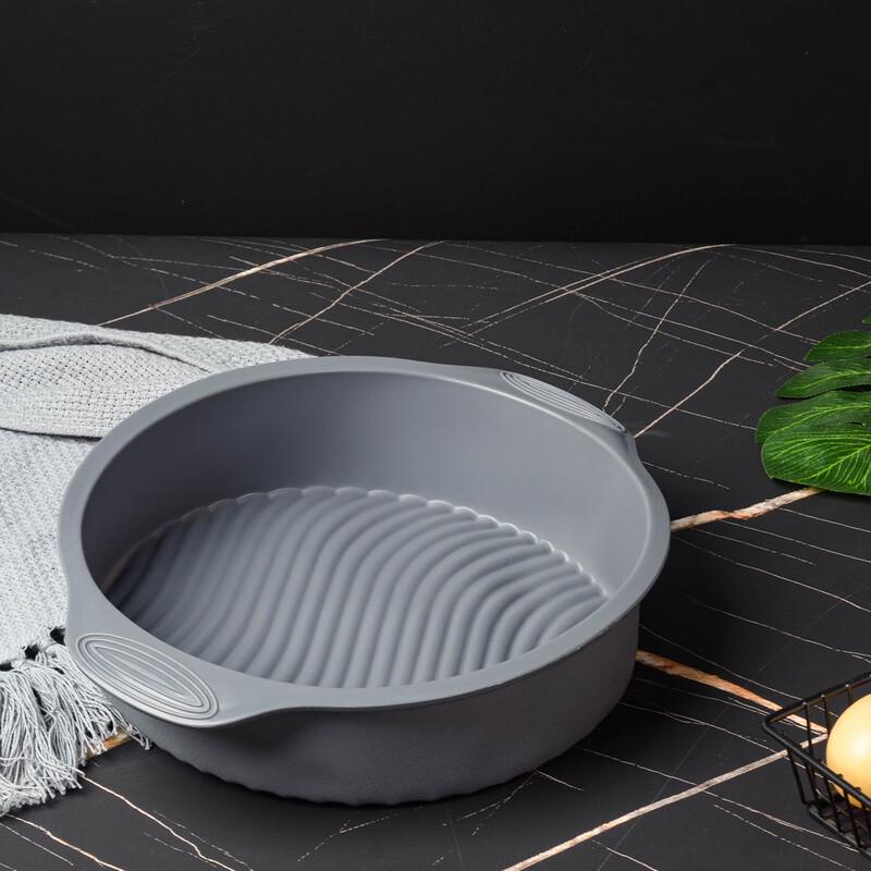 Yoshida Takumi 9-inch Round Silicone Non-stick Cake Mold