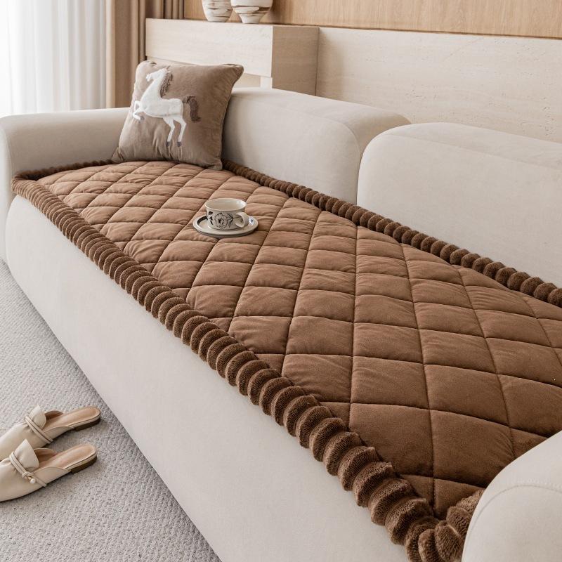 White Diamond Patterned Sofa Cushion Short Plush Thick Sofa Cover Anti Cat Scratch Anti Slip One-piece Straight Sofa Towel Four Season Universal