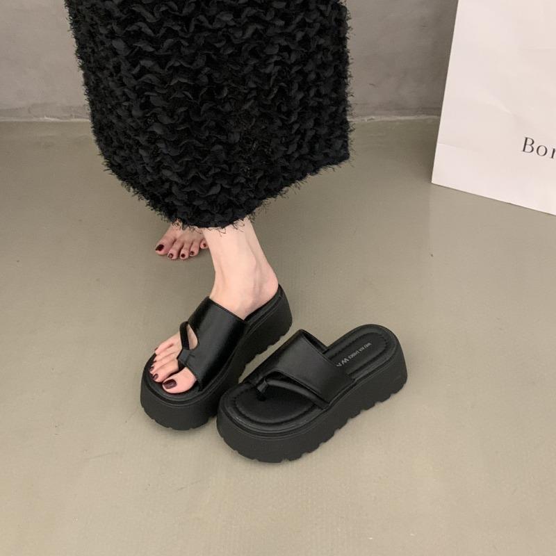 Thick bottom cover toe cool slippers women wear summer new simple fashion versatile casual beach cool slippers women
