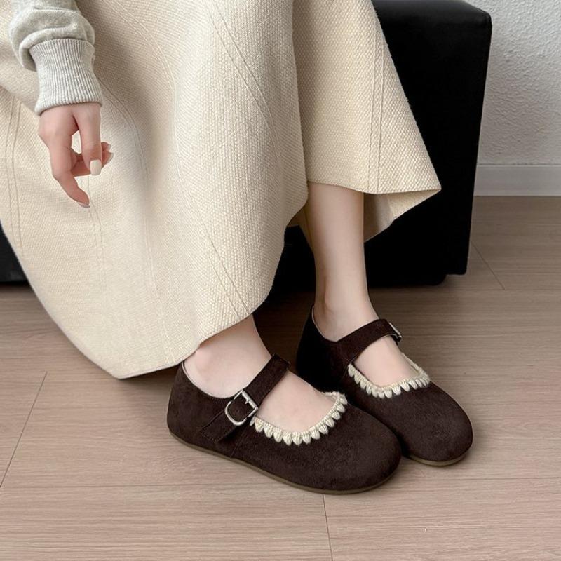 Autumn and winter new round head shallow mouth Mary Jane shoes women's gentle lady style flat-soled beanie shoes women's embroidered ballet shoes
