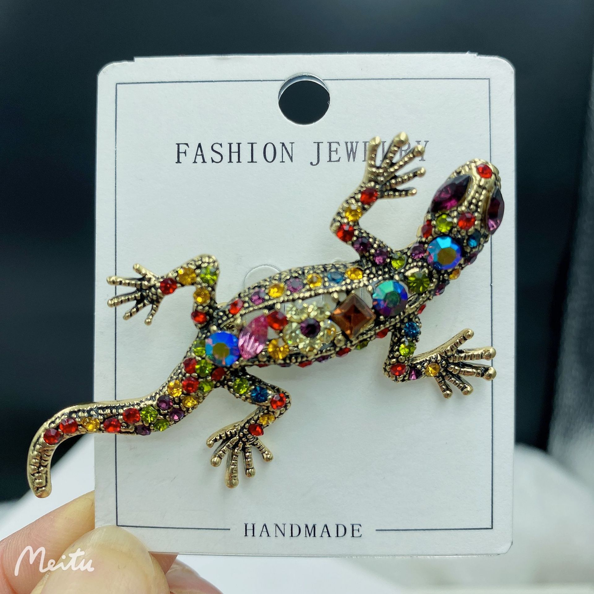 

Gecko Fashion Animal Anti-exposure Brooch 2*6cm