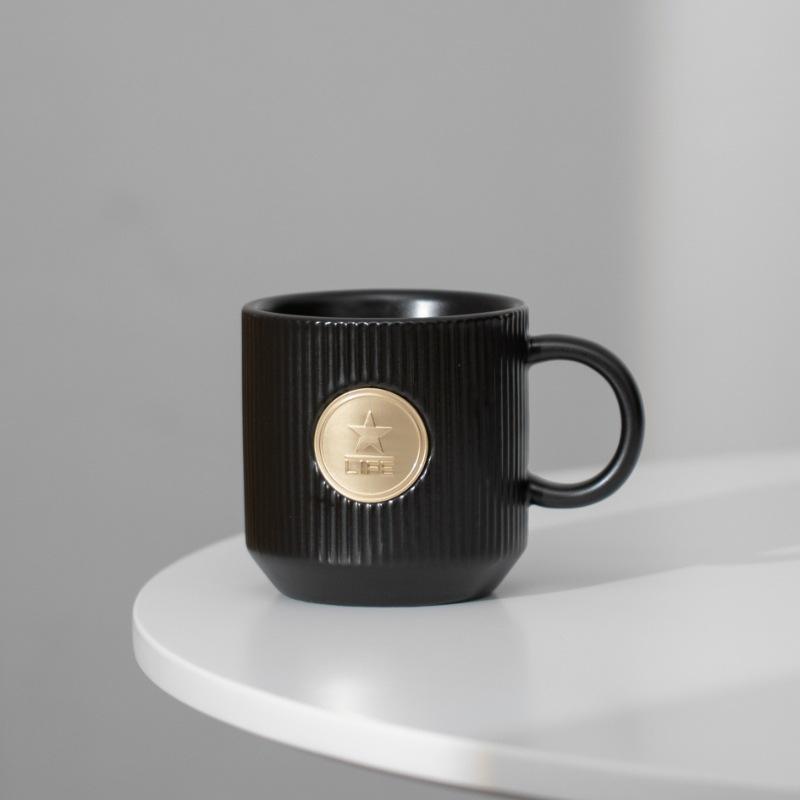 Customizable Striped Ceramic Coffee Mug for Home or Office - Elegant Gift 340ml