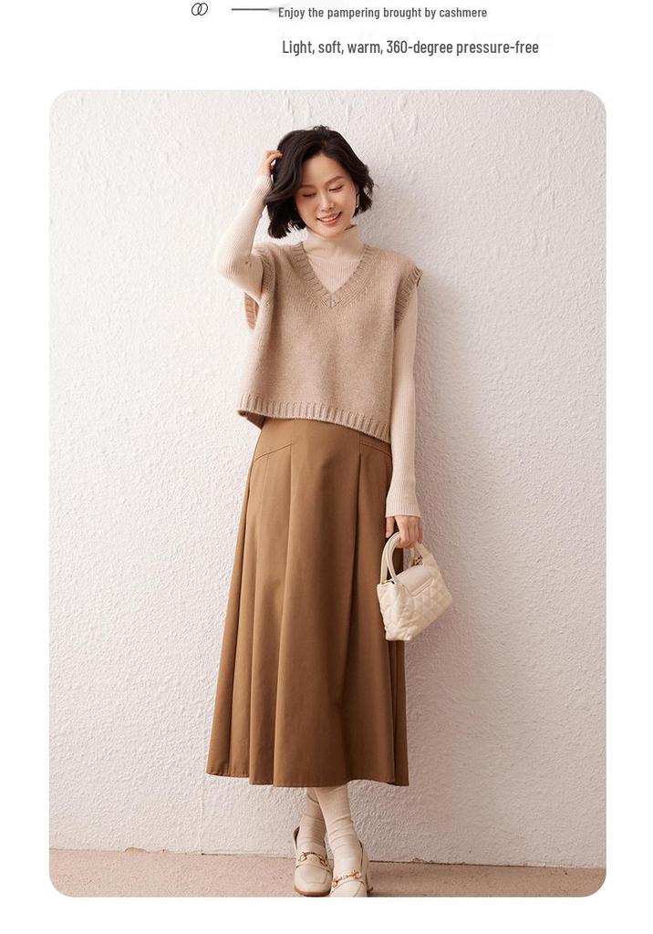 Women's Vintage V-neck Cashmere Sweater Vest: Short Loose Knit for Autumn & Winter Fashion