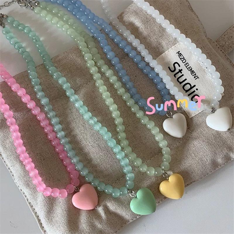 Trendy Resin Heart Pendant Candy Color Glass Beaded Chain Necklace For Women Girl Clavicle Chain Charms Jewelry Accessories Gift
