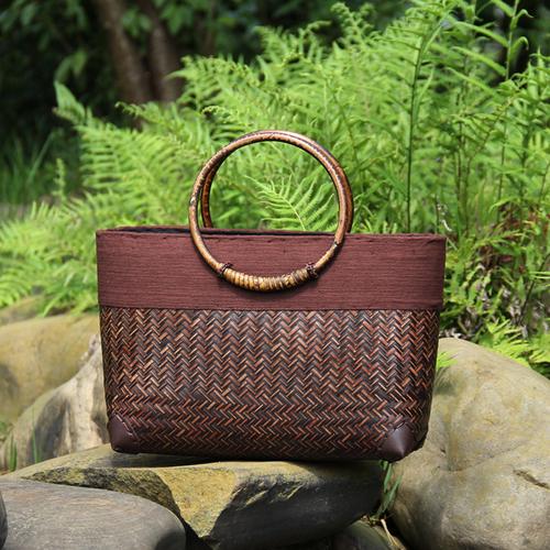 

LUCDO rattan weave wooden handle retro handbag Ladies Fashi Handmade Retro bamboo handbag old straw woven bags for women Totes