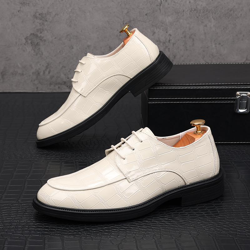 Fashion New Pointed Toe Beige Black Flats Metal Button Leather Shoes For Men Male Wedding Dress Prom Homecoming Shoes Zapatos Hombre