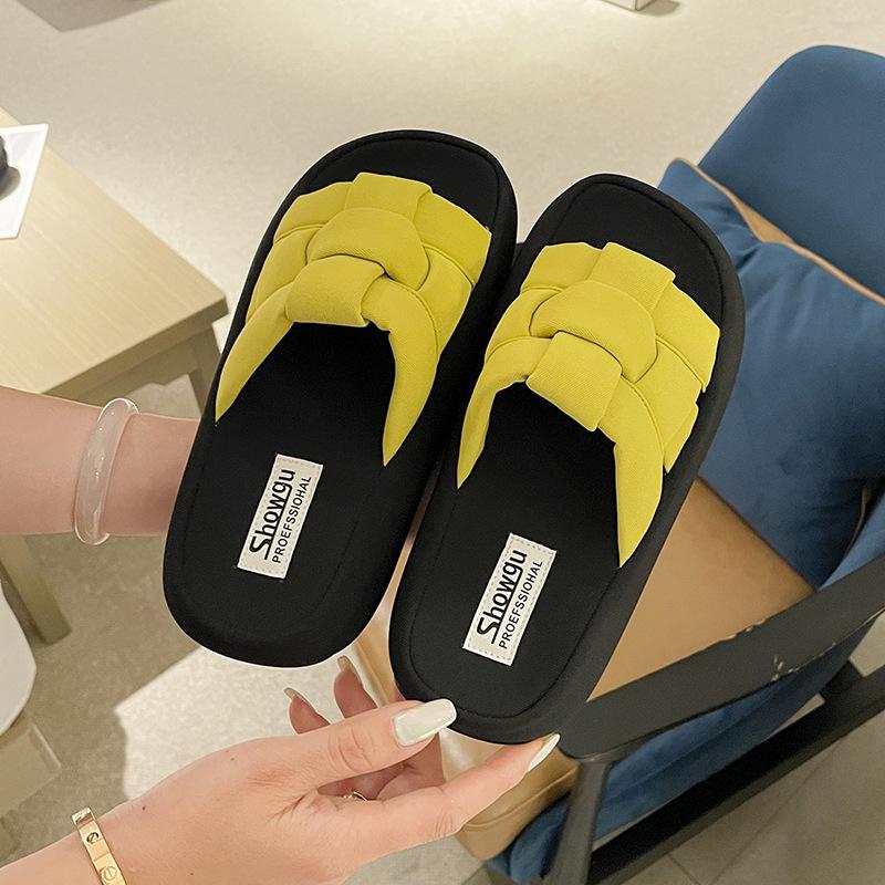 

Thick-soled one-word slippers for women s summer wear 2025 summer new canvas sandals fashion with skirts, beach cool slippers 40 жёлтый
