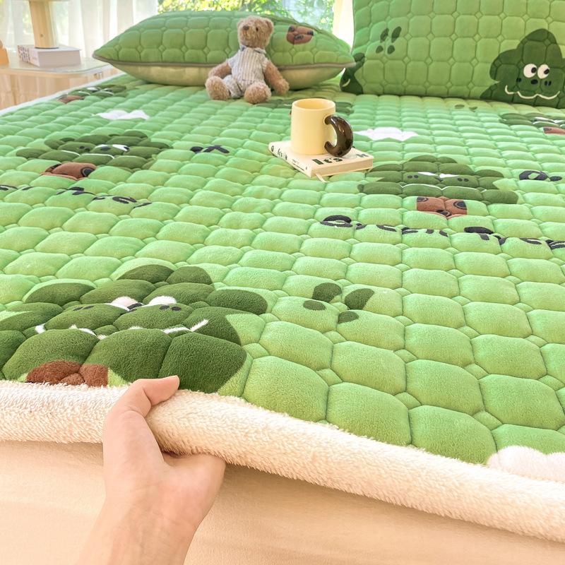 

Новый молочный бархатный стеганый матрас, фланелевый утолщенный однотонный коврик-татами, защитный коврик для матраса 90*200cm зелёный