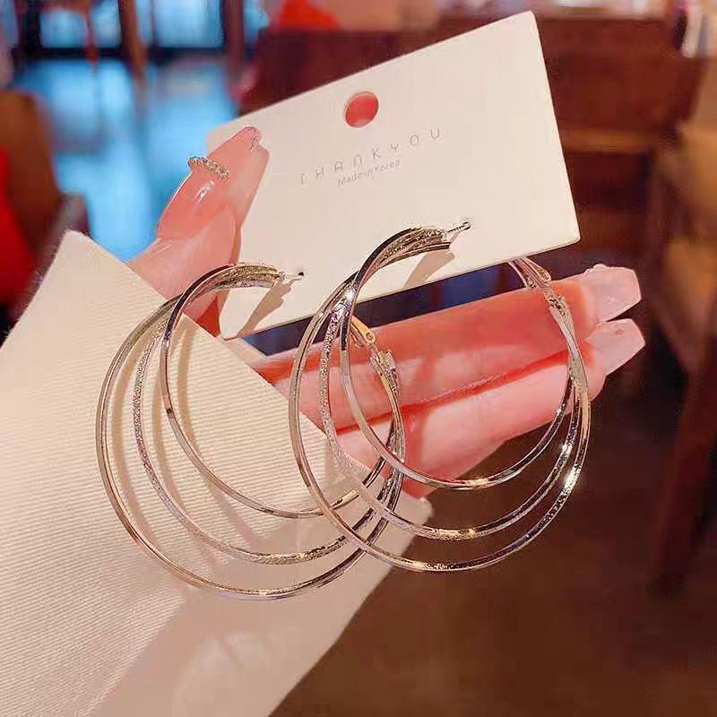 European and American Fashion High-end Atmospheric Earrings Trendy Cool Earrings Versatile Personalized Party Big Earrings Exquisite Commuter Earrings