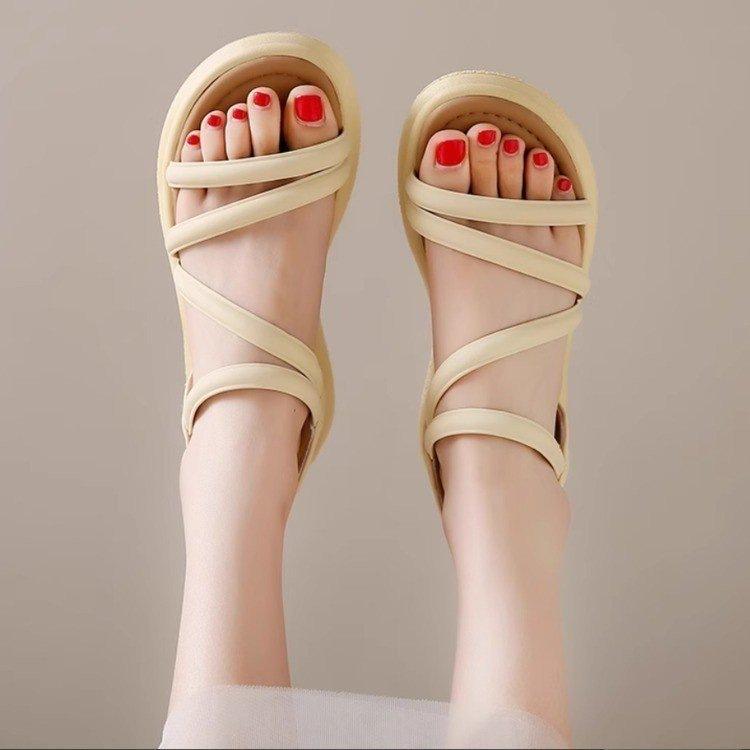 Roman sandals women's summer 2025 new strap beach shoes flat bottom non-slip not tired feet pregnant women sandals outside