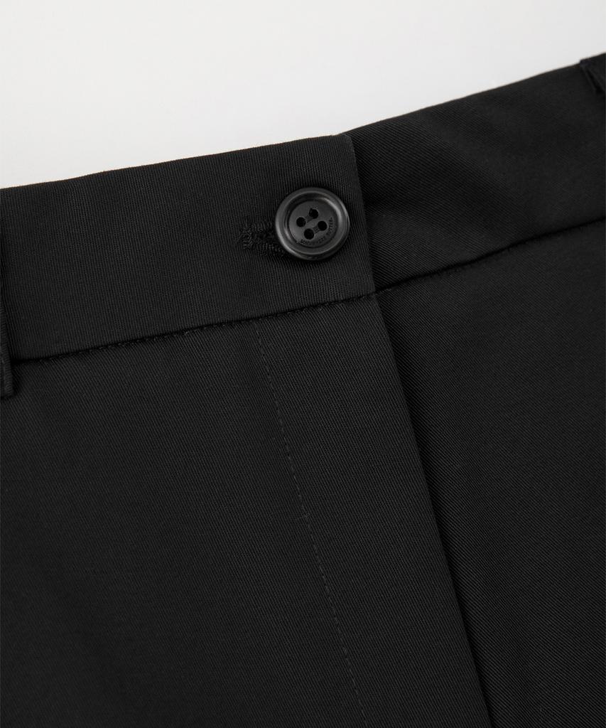 Sseomweeobeoteo Dave Cotton Short Pants - Black