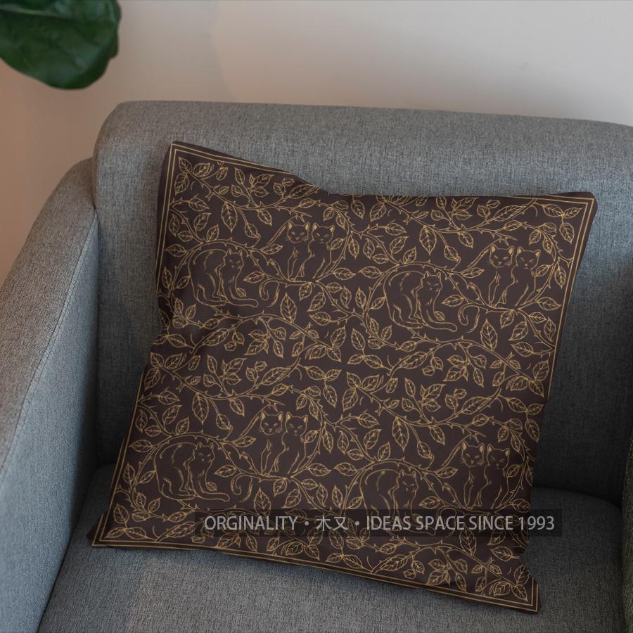 2D Golden Cats And Branches Pillow Cover Pattern Cushion Cover Suitable For Sofa Bedroom Car Pillow Cover