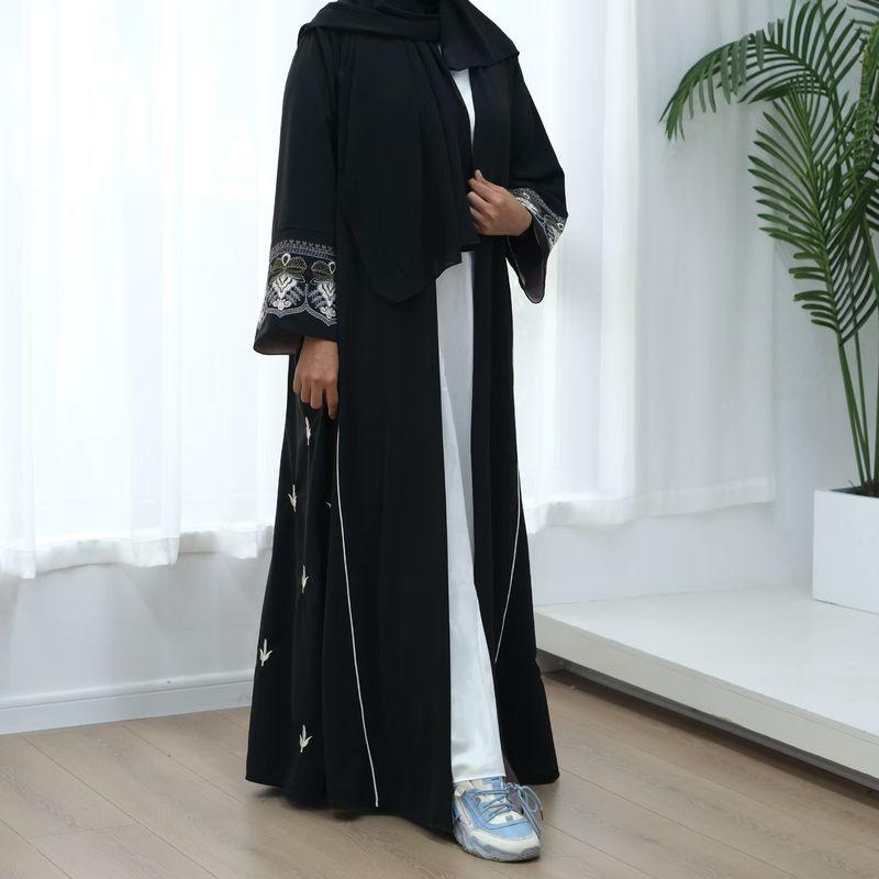 New Arrival Middle East Dubai Arab Fashion Thorn Cardigan Robe Dress Embroidered Robe Dress
