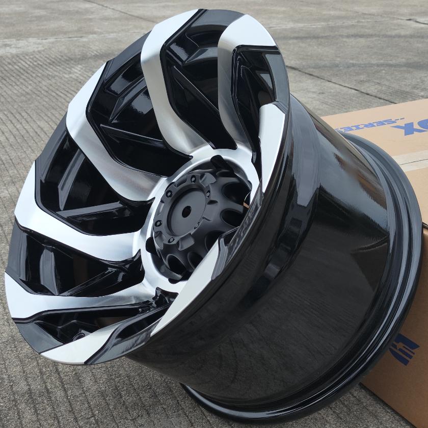 Hot Selling Custom 15 Inch Cast Wheels Pcd 6-139.7mm 5-114.3 Mm 5-139.7mm ET-44 Passenger Car Wheels Multi Spoke New Product