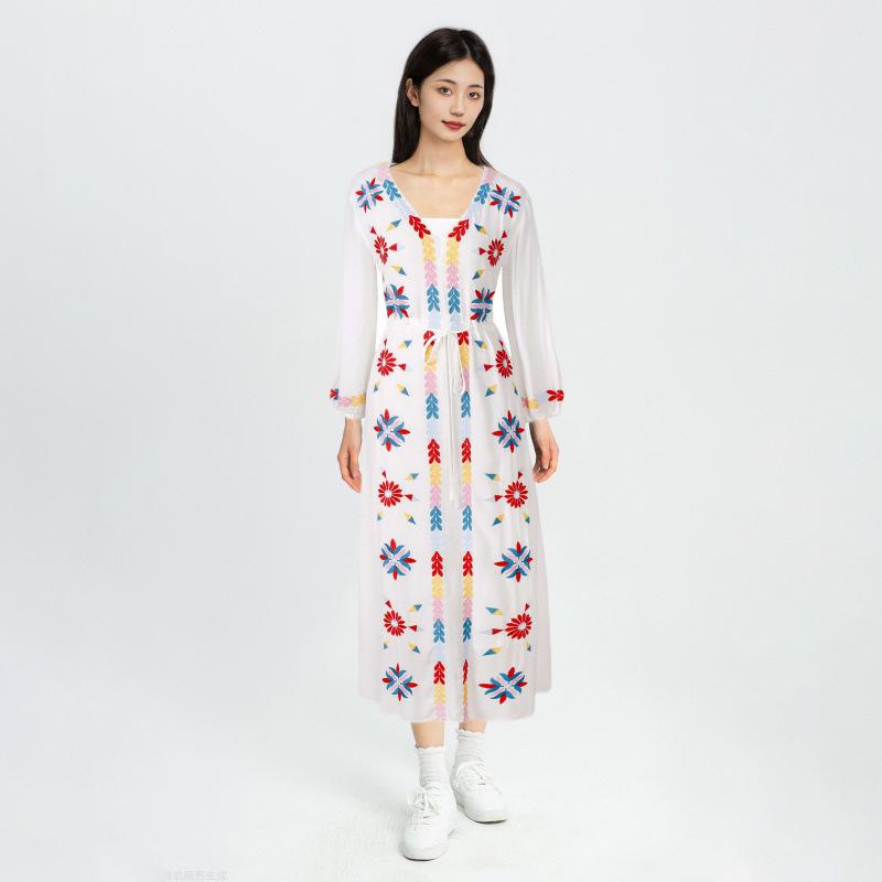 

Tibet Bohemian Ethnic V-neck Embroidered Lace-up Slimming Dress Extra Large белый