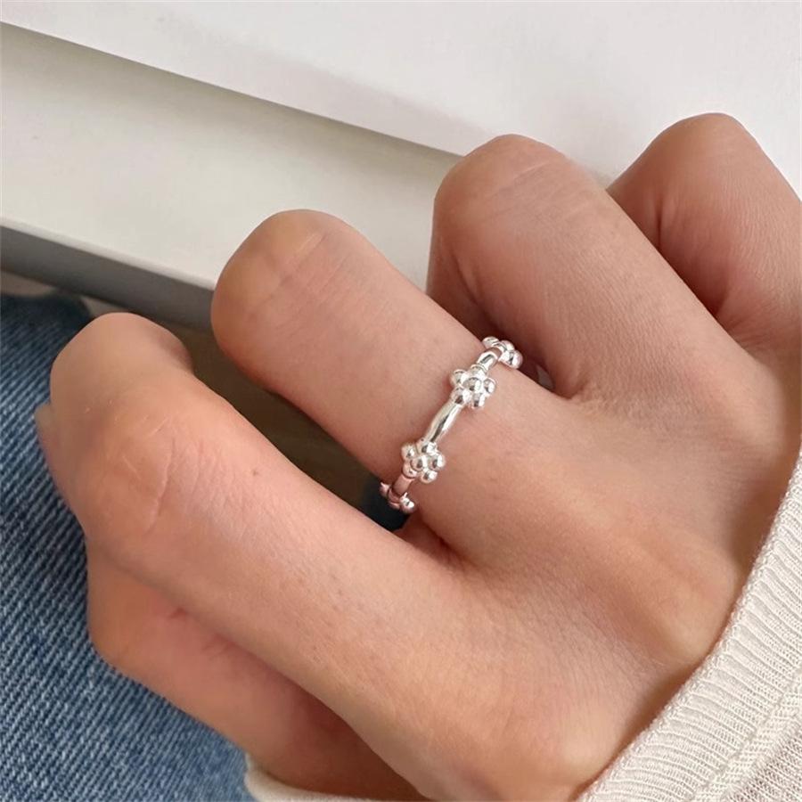 Japan and Korea Small Fresh Flower Ring's Sterling Silver Bow Plain Ring Index Finger Ring Simple Open Ring