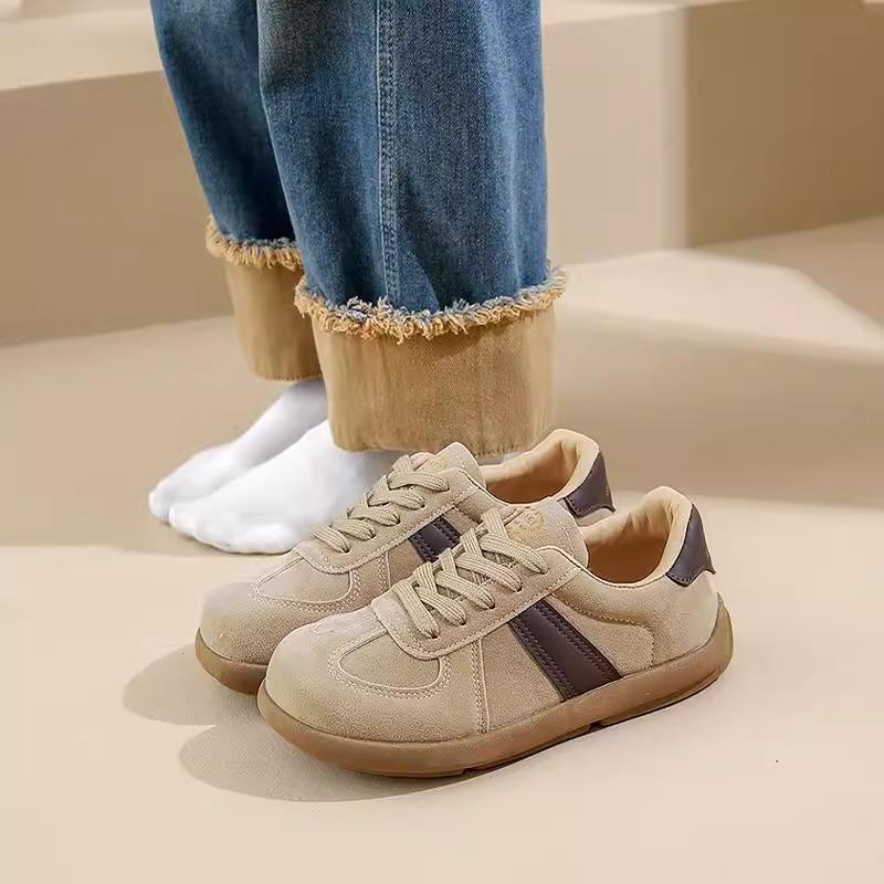 

Уродливо-милые туфли для немецких тренировок с круглым носком и плоской подошвой, нескользящие, женские, осень 2025, новая модель на шнуровке, студенческие, универсальные, спортивные и для отдыха 40 хаки