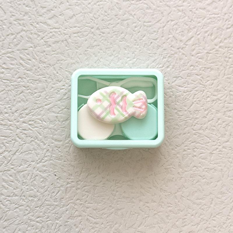 Bonbonfarbene Kontaktlinsenbox Niedliche Schleife Tragbarer Kontaktlinsenbehälter mit Pinzette Saugstab Set für Reise-Kit-Halter