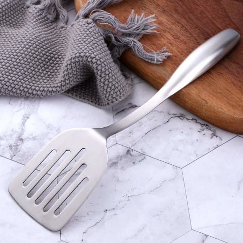EDAR All-Stainless Steel Turner/Spatula, 18-8 Stainless Steel, 24cm Long, 5.7cm Wide, Silver, Easy to Use, Comfortable to the Touch