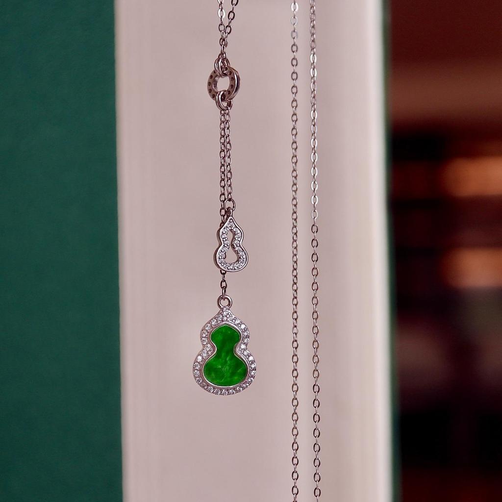 Classic S925 Sterling Silver Green Burmese Jade Gourd Necklace