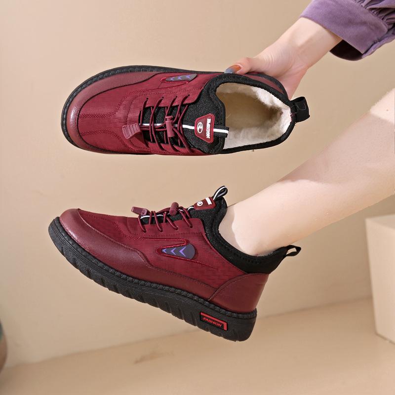 Vinter tykke, varme fleecefôrede joggesko for kvinner Utendørssko med anti-skli såle for kvinner Lett uformelt pelsfôret sportssko
