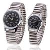 Montre-bracelet élastique de mode montre à quartz numérique simple pour hommes femmes montre de couple