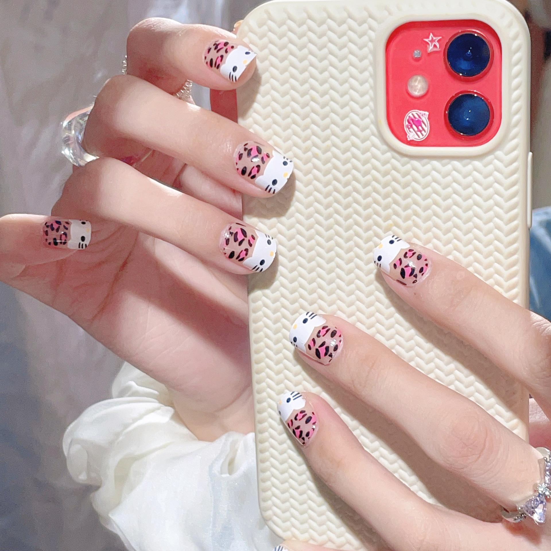 

Detachable Leopard Print Cat Cartoon False Nails - Short & Cute Stickers