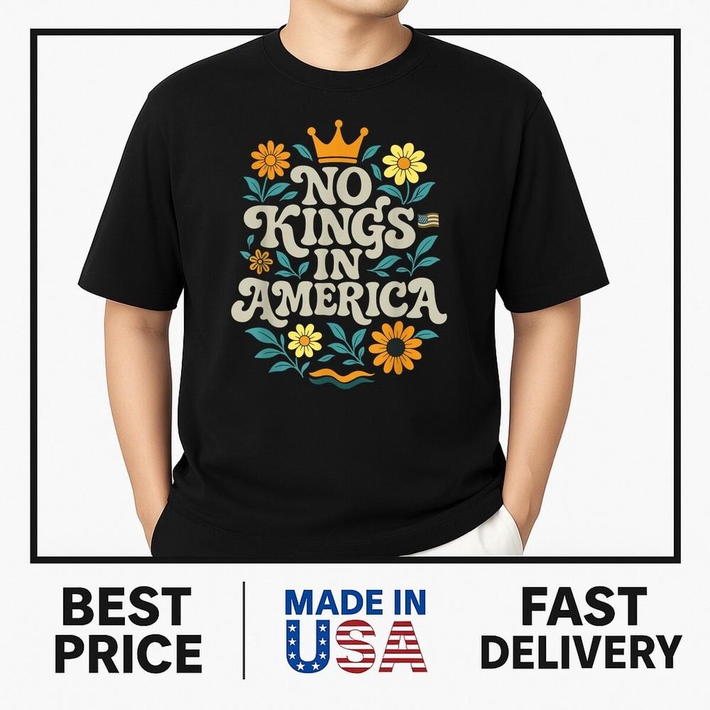 

No King In American Retro Floral 70s Democracy Women T-Shirt ON TREND Unisex T-Shirt M