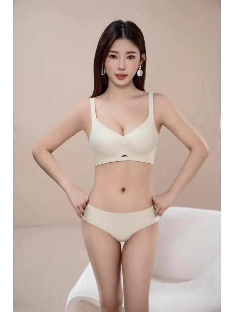 Medium Thickness Wireless Smooth Surface Bra for Small Bust Enhancement - Soft, Breathable, Antibacterial, Pure Color, Versatile Design