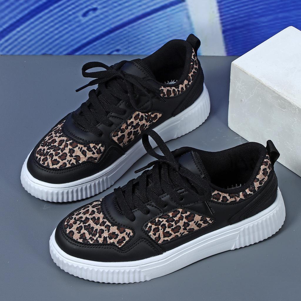 White Shoes Fashion Board Shoes for Women Fashion Casual Walking Shoes Men Leisure Sneakers PU Leather Trainers Waterproof