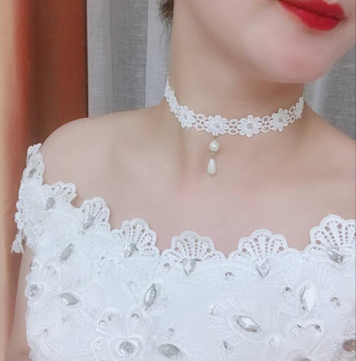 

Елегантне європейське та американське біле мереживне кольє на ключицю - Вишукана модна біжутерія