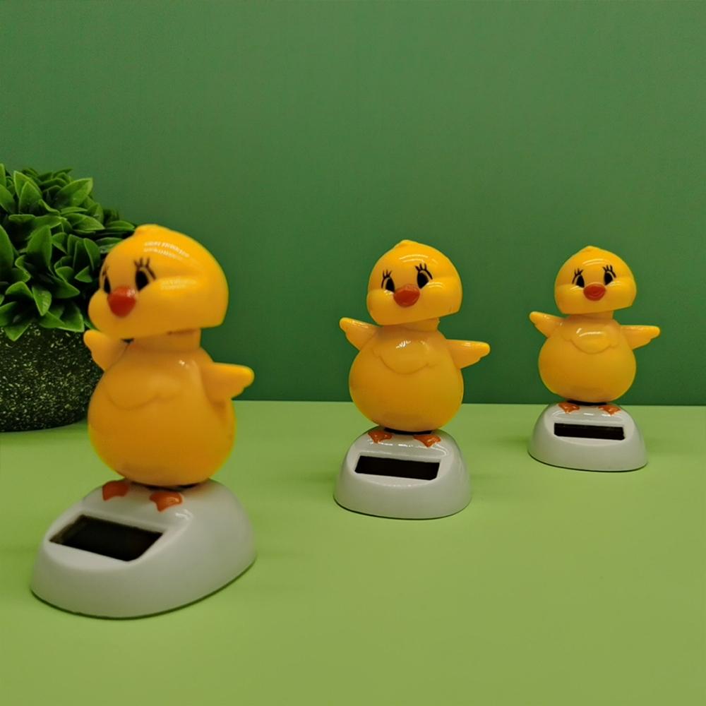 Pollo solare con testa oscillante, Decorazione per cruscotto auto, Animali dei cartoni animati, Accessori creativi per interni auto, Regalo