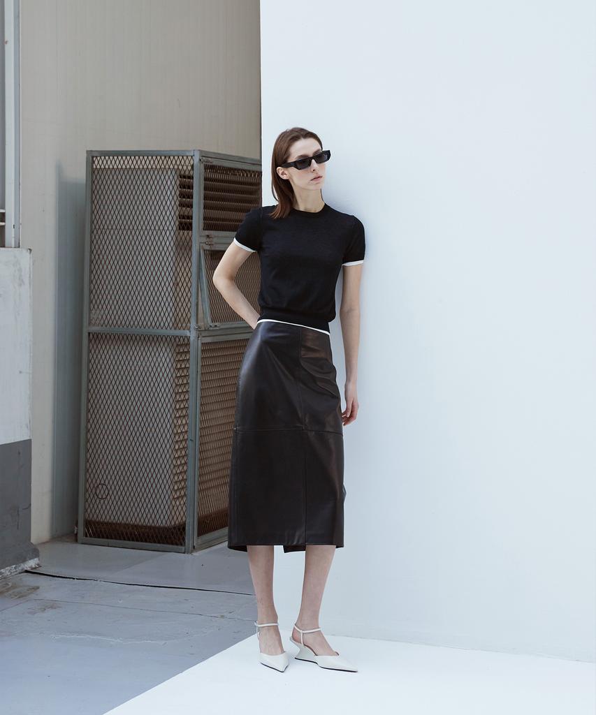 Beleudemaleu European Lambskin Straight Midi Skirt