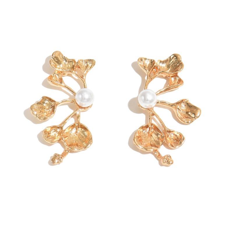 Imitation Pearl Earrings Retro Long Gold Leaf Earrings Cold Wind Exaggerated Geometric Stud Earrings