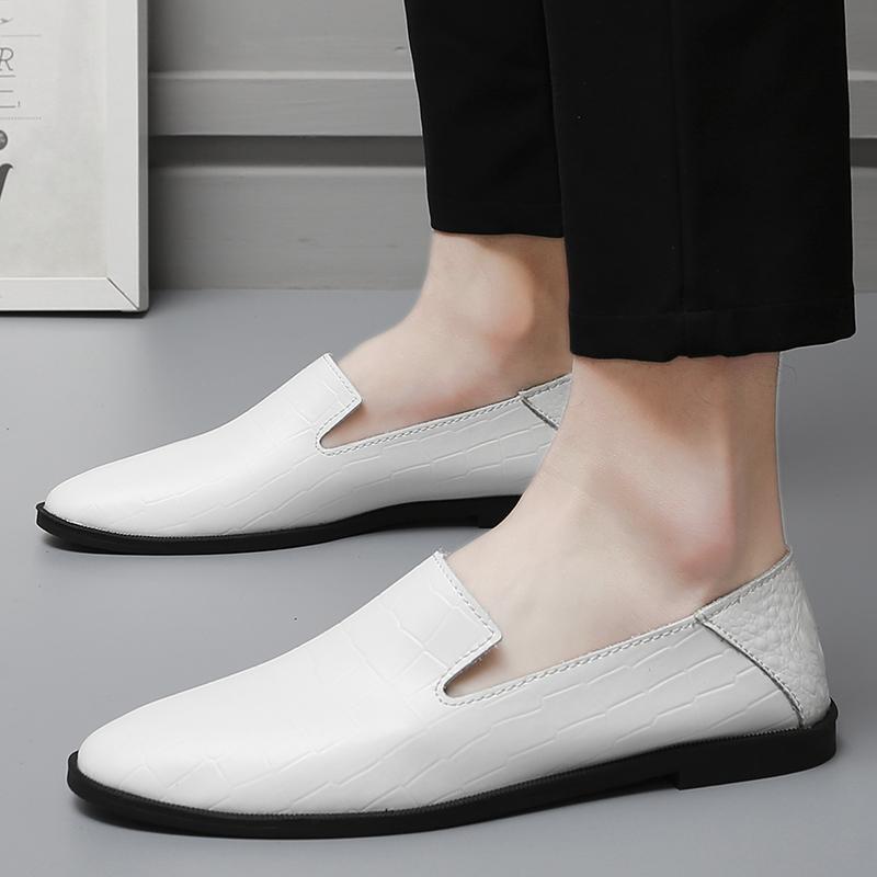 Neue Krokodilmuster Luxus Lederschuhe Herren Slipper Freizeitschuhe Slip-on Oxfords Herrenschuhe Spitzmokassins Schuhe Bootsschuhe