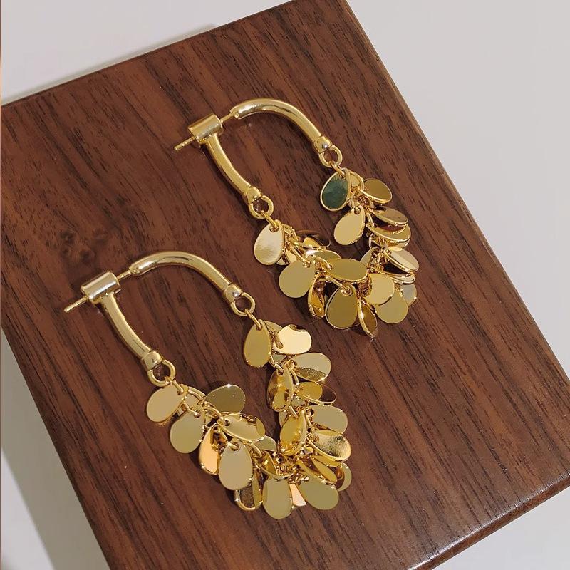 Female Fashion Temperament Versatile Piece Water Droplet Earrings золотой