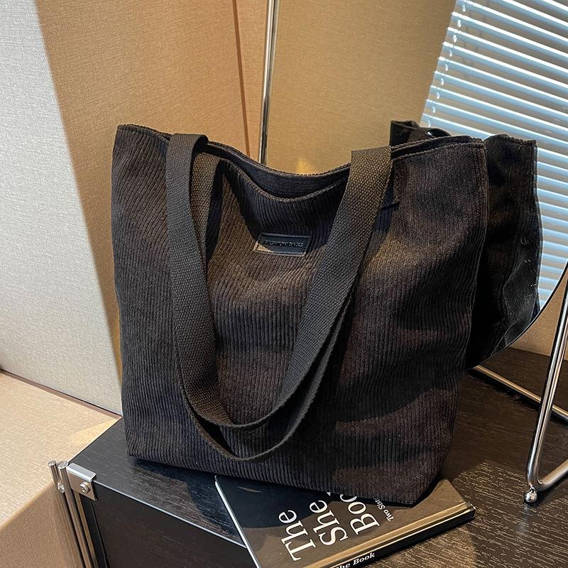 

Вельветовая сумка женская большая вместимость 2024 года, новая осенне-зимняя универсальная сумка через плечо, сумка-тоут класса Advanced Sense для поездок на работу чёрный