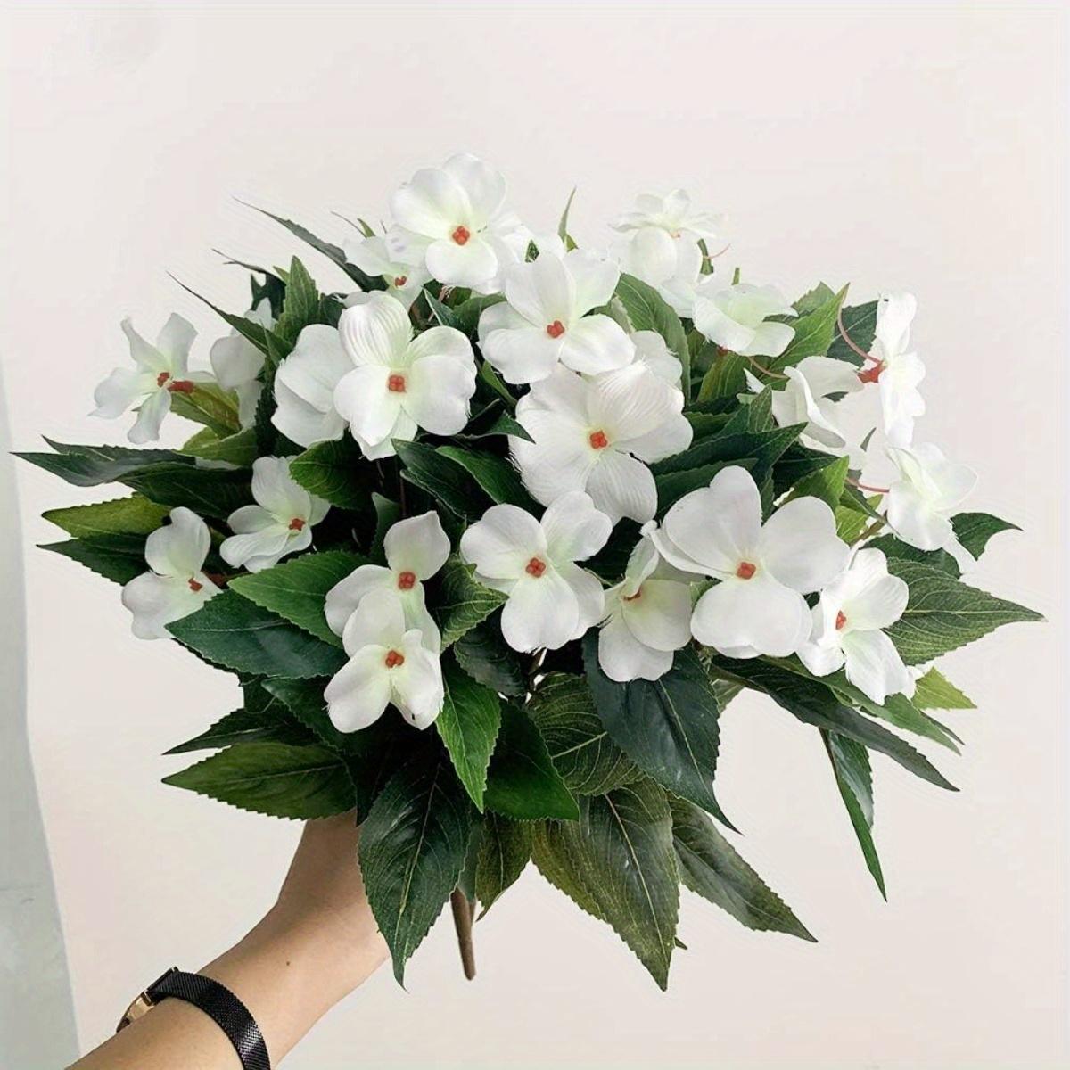 

4Pcs Artificial Impatiens Flowers, Faux Impatiens Bushes Yellow Artificial Impatiens Bouquet for Patio Lawn Garden Pot Hanging Basket Porch Decoration 4pcs білий