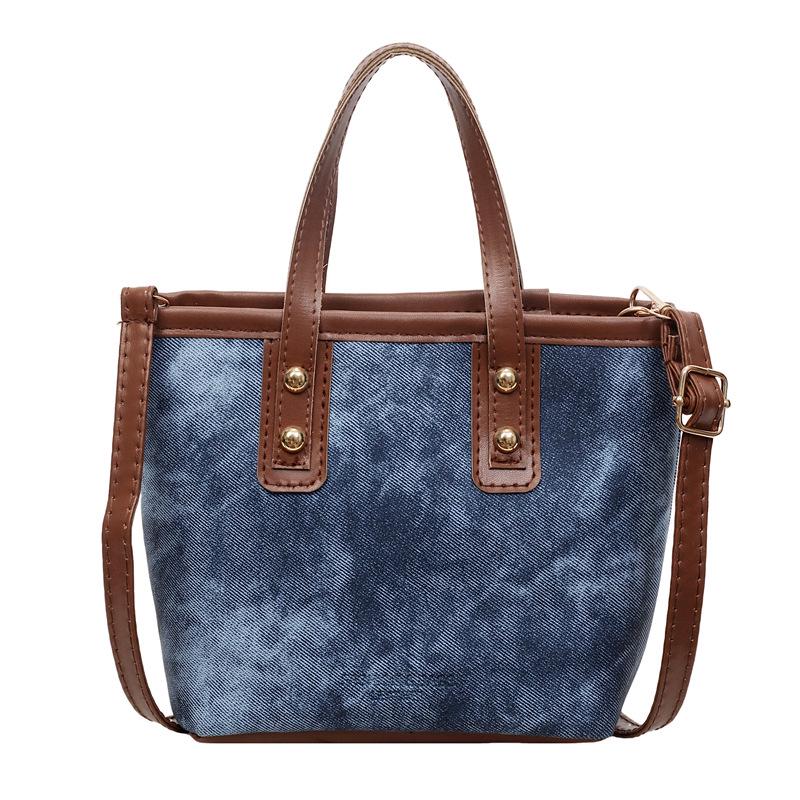 Elegant Light Luxury Crossbody Bag – Trendy Single-Shoulder Bucket Handbag for Women.