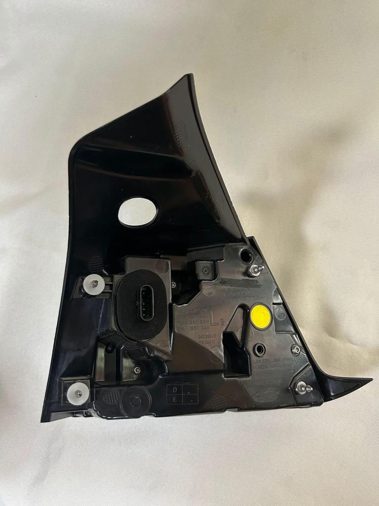Kompatibel mit Tesla Model 3/Y (2021-2023) Äußere Rückleuchten (Teilenummer: 1502086-00-D, 1502087-00)
