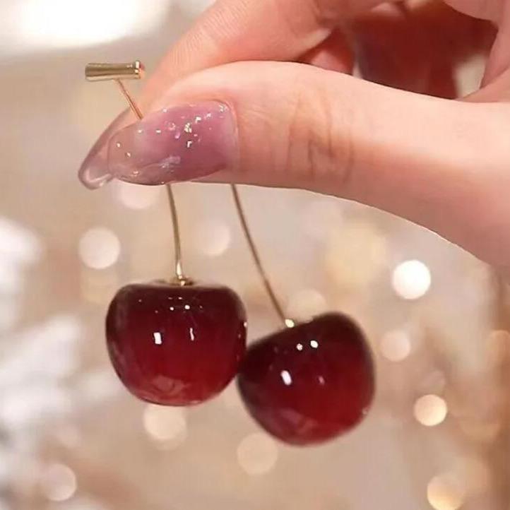 Orecchini Ciliegia Affascinanti e Vivaci - Design Ciliegia Essiccata, Stile Lungo Trendy ed Elegante