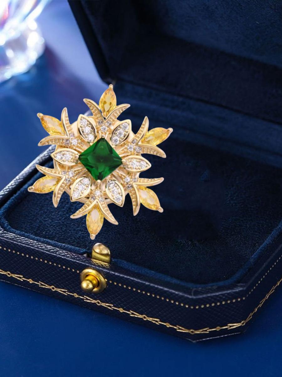 

Ретро хрустальная брошь-цветок для женщин, высокая чувственность, нишевый преувеличенный корсаж с бриллиантами, универсальные аксессуары для одежды Electroplated real gold золотой