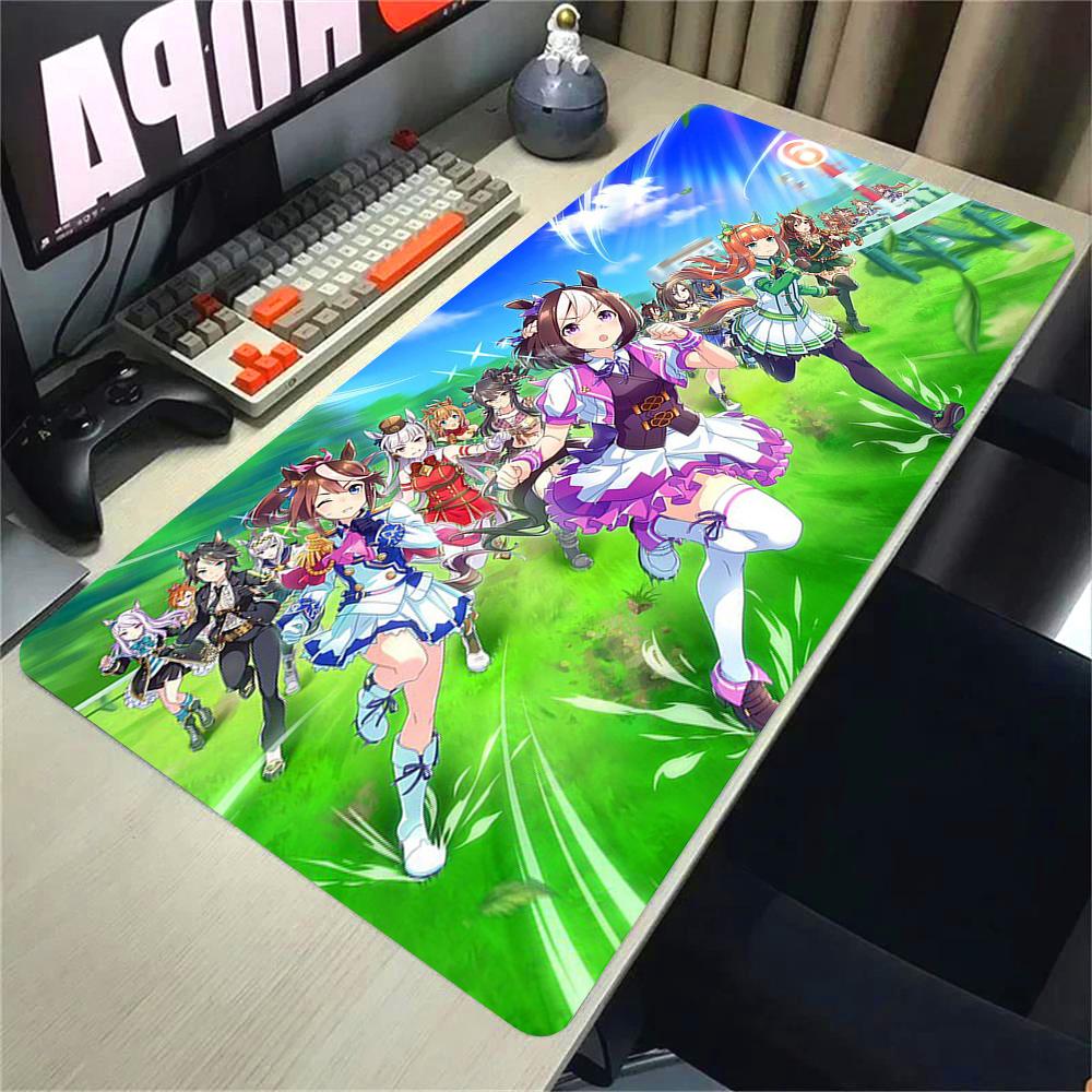 Nouveau Tapis de Souris Anime Umamusume Pretty Derby Tapis de Souris Clavier Grand Dessin Animé Mignon Oguri Cap Tapis de Bureau PC Gamer Impression Tapis de Table